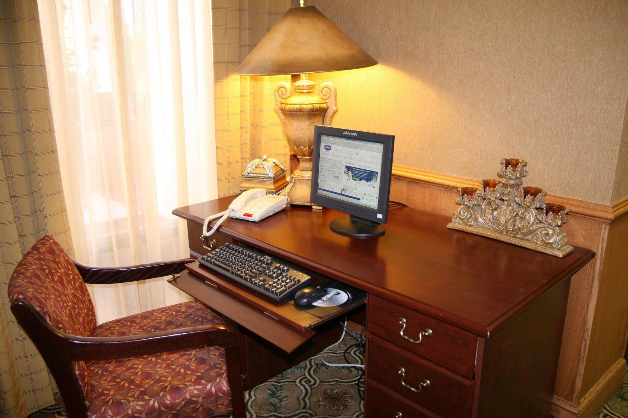 Hampton Inn Stony Creek Zimmer foto